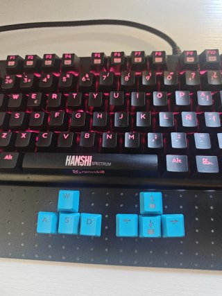 Teclado Mecánico gaming  Newskill Hanshi Spectrum