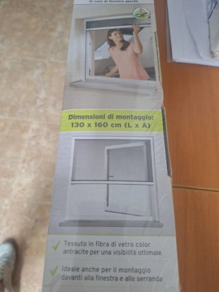 Mosquitera enrollable para ventana
