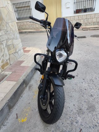 Kawasaki Vulcan 650 S Negra