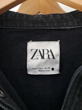 Chaqueta Zara negra flecos brillantes