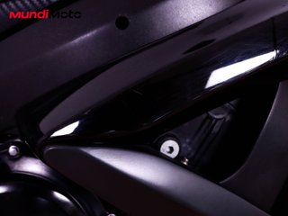 SUZUKI GSX-R 600 K8