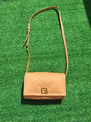 Bolso Bimba y Lola piel rosa y cadena dorada