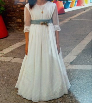 Vestido y traje de comunión 130€ CADA UNO