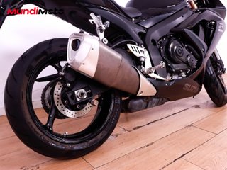 SUZUKI GSX-R 600 K8