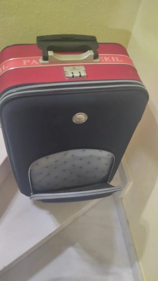Maleta de viaje  con ruedas