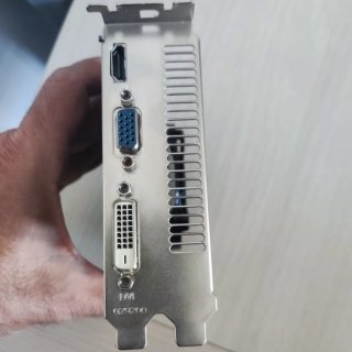 Tarjeta Gráfica Sapphire Radeon 6670 2GB