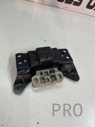 Soporte motor lado cambio ref: 5Q0199555R