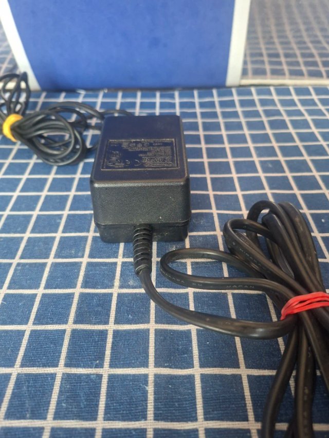 NES ORIGINAL CARGADOR ENCHUFE OFICIAL