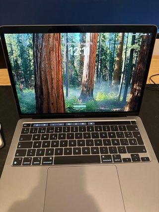 MacBook Pro M2 Plata