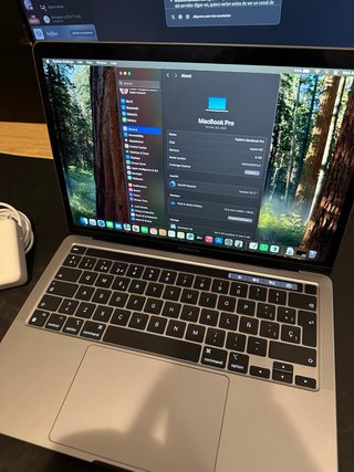 MacBook Pro M2 Plata