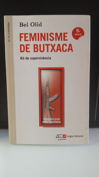 Pack 2 Libros Cinco relatos de mujeres