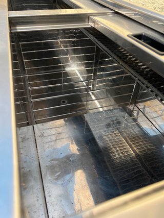 Botellero Inox 1.5m 3 Puertas