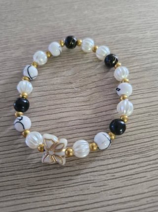Pulsera hecha a mano perlas falsas