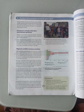 GEOGRAFIA 3 DBH MUNDUAK ERAIKITZEN