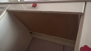 Escritorio blanco grande con cristal protector