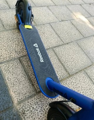 Patinete Eléctrico Reebok Azul