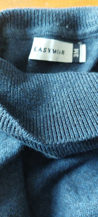 Jersey cuello alto hombre azul