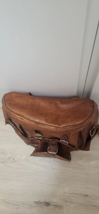 Mochila de piel marrón