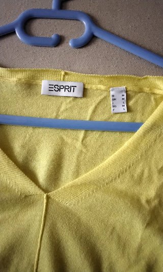 Jersey Esprit cuello pico amarillo