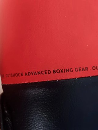 Guantes Boxeo Outshock 8 Oz Rojo/Negro