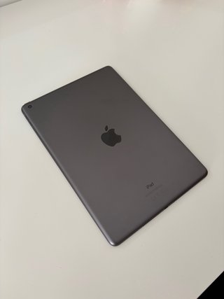 iPad 8ª Gen 32GB + Teclado Logitech + Lápiz