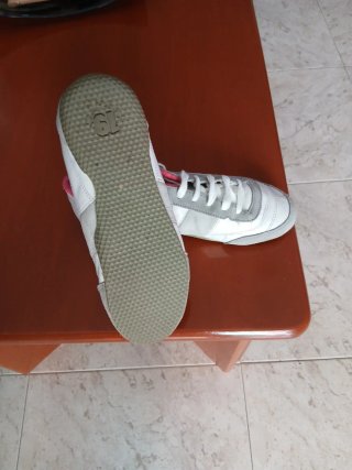 Zapatillas de piel Talla 38
