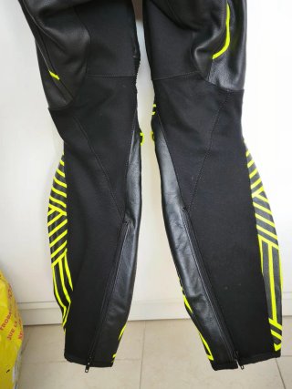 Mono Cuero Moto