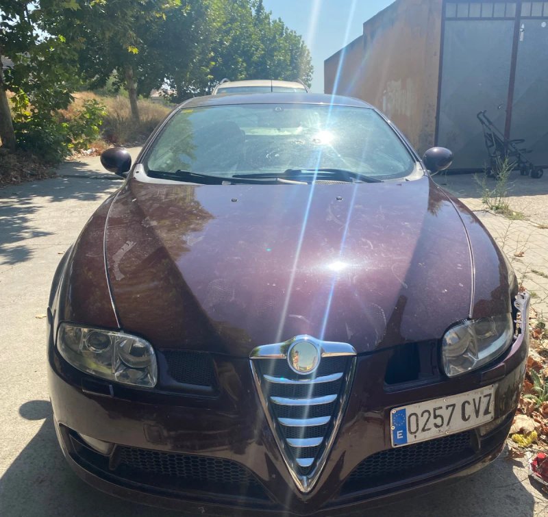 Alfa Romeo GT 2003 - foto 1