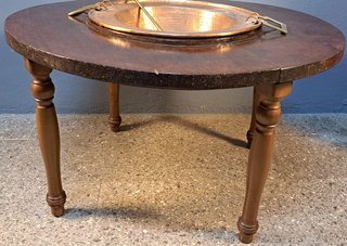 Mesa brasero antiguo S. XIX, sobre de caoba, conve