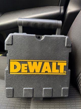 Nivel Láser DeWalt DW088CG