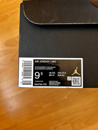 Air Jordan 1 Mid University Gold