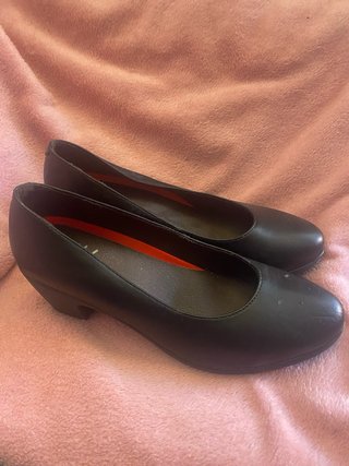 Zapatos de tacón negros