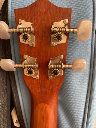 Ukelele Lanikai con funda y afinador