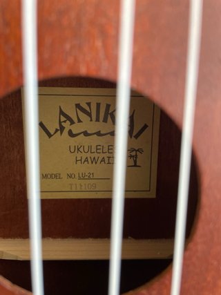 Ukelele Lanikai con funda y afinador