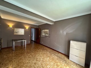 Piso en venta en Numancia en Madrid