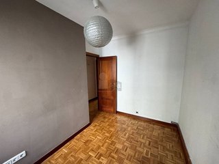 Piso en venta en Numancia en Madrid