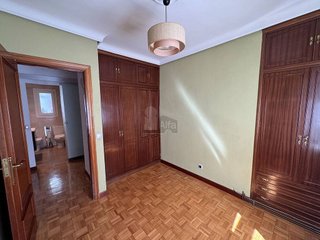 Piso en venta en Numancia en Madrid