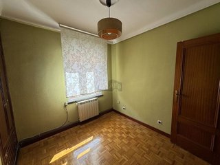 Piso en venta en Numancia en Madrid
