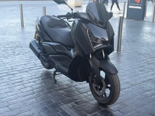 Yamaha XMAX 300 Tech MAX Negra