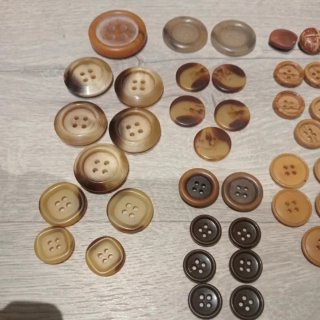 Lote +165 botones madera colores