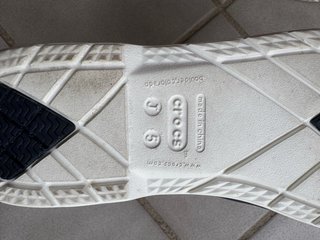 Zapatos náuticos Crocs azul marino