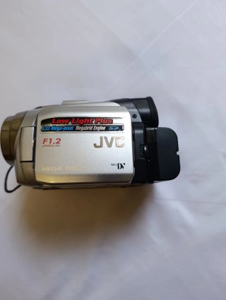 Videocámara JVC Mini DV Low Light Plus no cargador