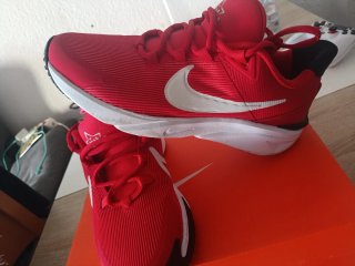 Zapatillas Nike Star Runner rojas