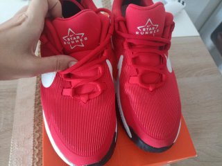Zapatillas Nike Star Runner rojas
