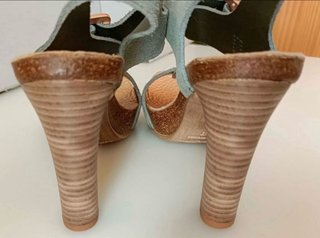 Sandalias tacón Penelope piel verde/marrón
