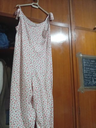 Mono largo estampado floral talla M adjunto el cin