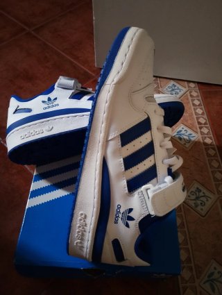 Zapatillas Adidas Hombre Blancas y Azules