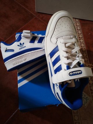 Zapatillas Adidas Hombre Blancas y Azules