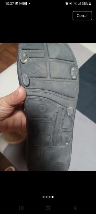 Chanclas playa beige y negras