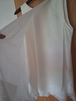 Conjunto pantalón y top blanco